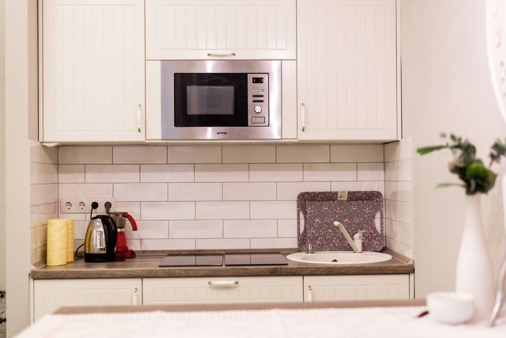 Main Street Apartment Budapest Ngoại thất bức ảnh